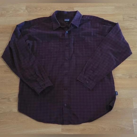 Patagonia Men’s Long Sleeve Organic Cotton Button Down Shirt Size Large‎ EUC - Picture 1 of 14